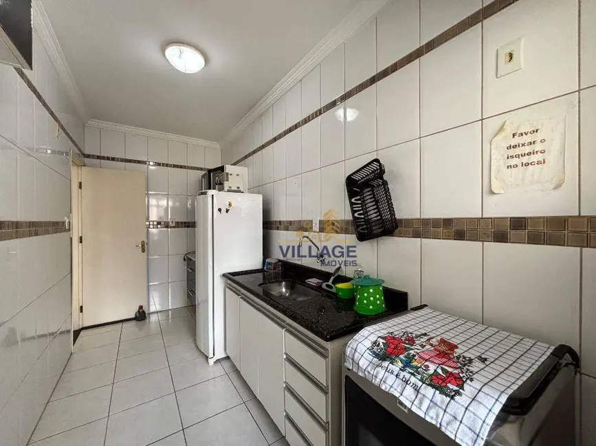 Foto 9 de Apartamento com 2 quartos à venda, 73m2 em Tupi, Praia Grande - SP