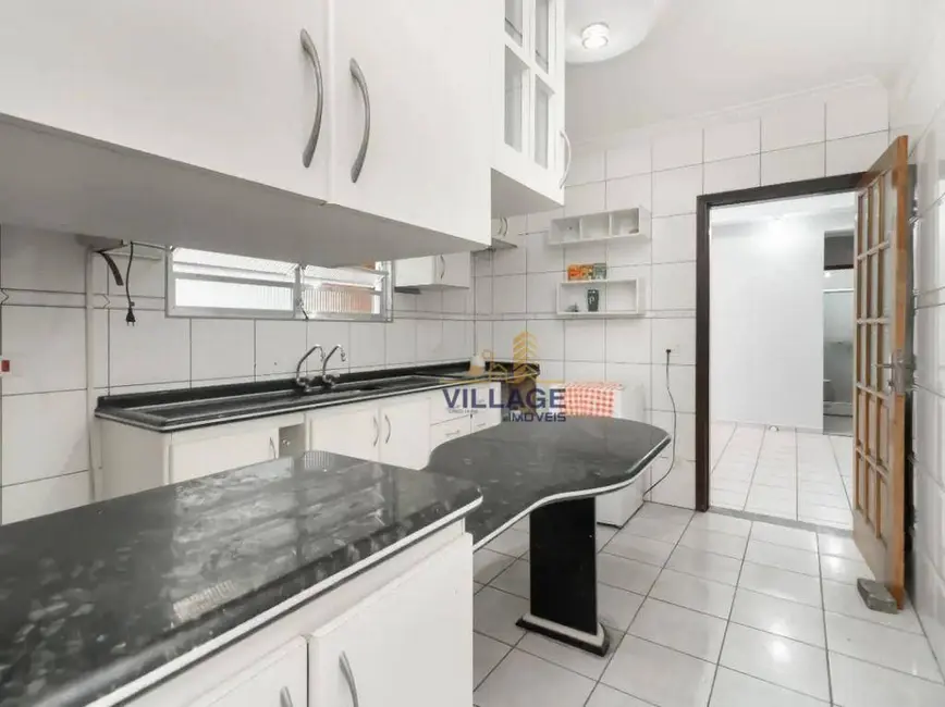 Foto 7 de Casa com 3 quartos à venda, 196m2 em Parque Maria Domitila, São Paulo - SP