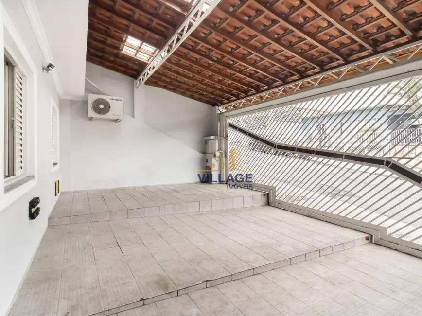 Foto 2 de Casa com 3 quartos à venda, 196m2 em Parque Maria Domitila, São Paulo - SP
