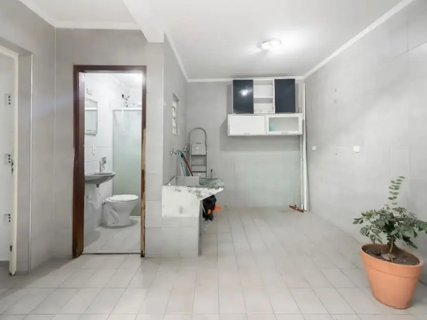 Foto 8 de Casa com 3 quartos à venda, 196m2 em Parque Maria Domitila, São Paulo - SP
