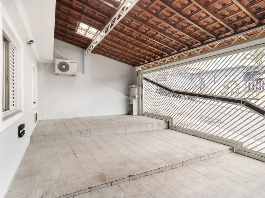 Foto 2 de Casa com 3 quartos à venda, 196m2 em Parque Maria Domitila, São Paulo - SP