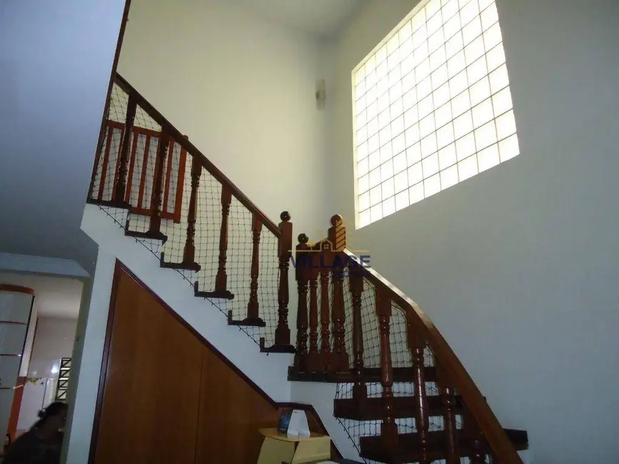 Foto 3 de Sobrado com 3 quartos à venda, 180m2 em Ayrosa, Osasco - SP
