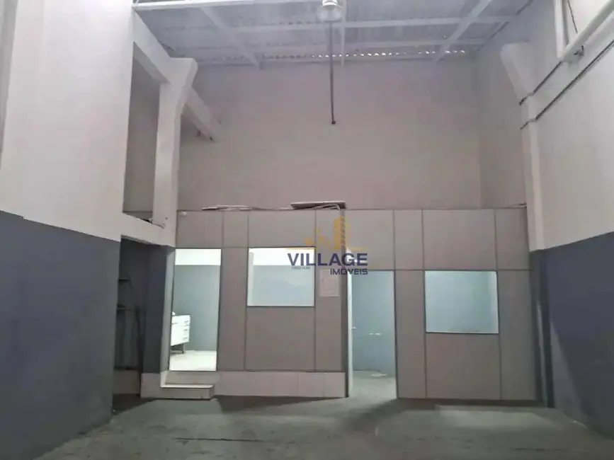 Armazém / Galpão para alugar, 340m2 em Vila Anastácio, São Paulo - SP - imagem 4 Foto 4 de Armazém / Galpão para alugar, 340m2 em Vila Anastácio, São Paulo - SP