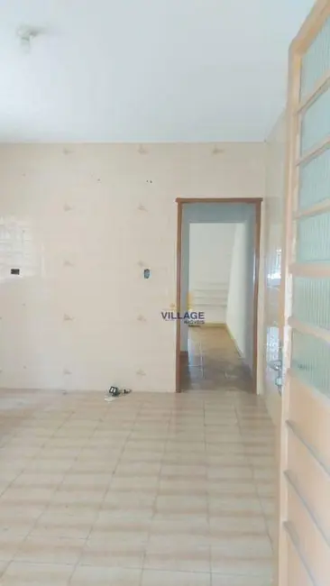 Sobrado com 2 quartos para alugar, 150m2 em Jardim Santo Elias, São Paulo - SP - imagem 8 Foto 8 de Sobrado com 2 quartos para alugar, 150m2 em Jardim Santo Elias, São Paulo - SP