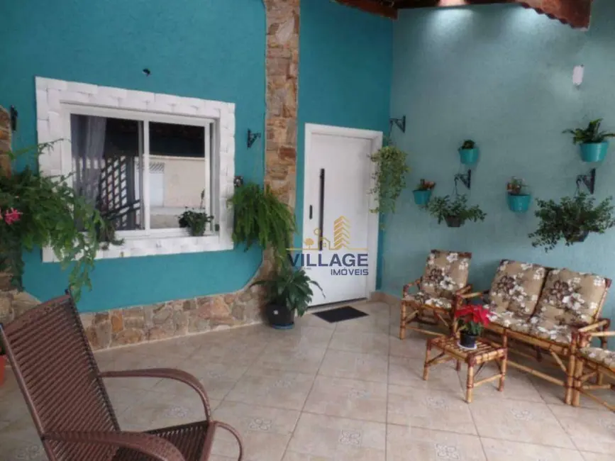 Foto 2 de Sobrado com 3 quartos à venda, 121m2 em Praia Grande - SP