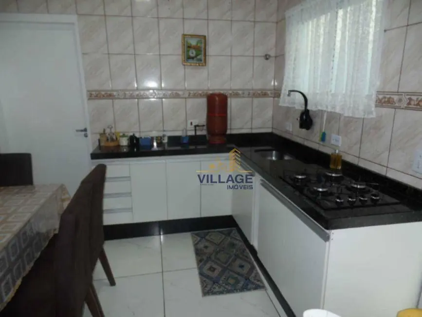 Foto 8 de Sobrado com 3 quartos à venda, 121m2 em Praia Grande - SP