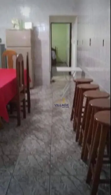 Foto 4 de Casa com 2 quartos à venda, 171m2 em Mongagua - SP