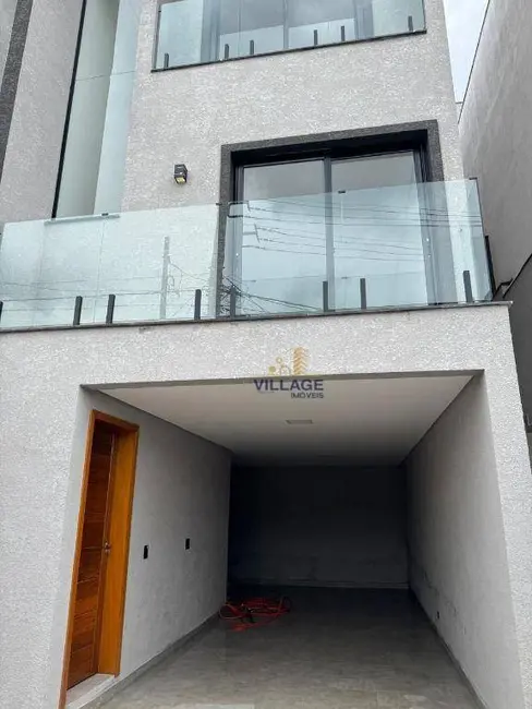 Sobrado com 3 quartos à venda, 150m2 em Santana De Parnaiba - SP - imagem 3 Foto 3 de Sobrado com 3 quartos à venda, 150m2 em Santana De Parnaiba - SP