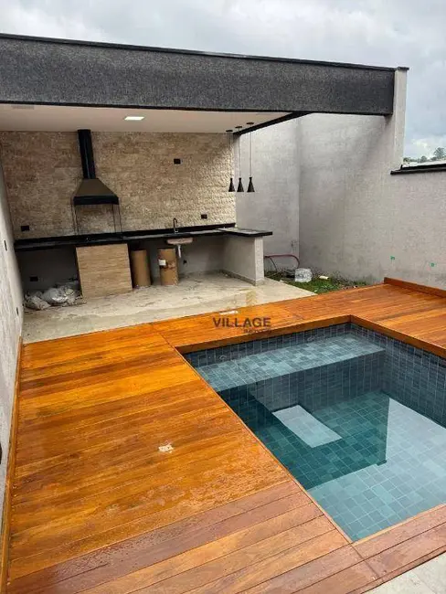 Foto 2 de Sobrado com 3 quartos à venda, 150m2 em Chácara Jaguari (Fazendinha), Santana De Parnaiba - SP