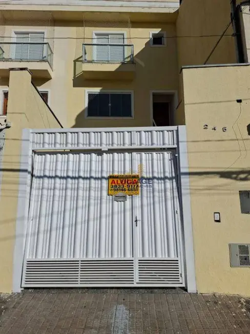 Sobrado com 3 quartos para alugar, 150m2 em Vila Mangalot, São Paulo - SP - imagem 1 Foto 1 de Sobrado com 3 quartos para alugar, 150m2 em Vila Mangalot, São Paulo - SP