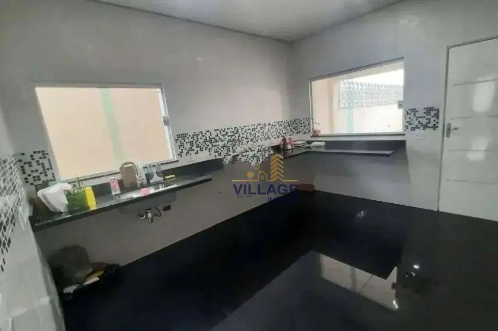 Foto 3 de Sobrado com 4 quartos à venda e para alugar, 195m2 em Vila Mangalot, São Paulo - SP