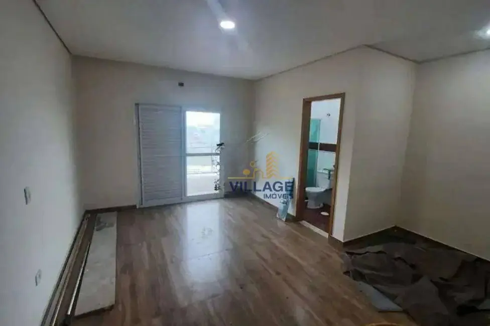 Foto 6 de Sobrado com 4 quartos à venda e para alugar, 195m2 em Vila Mangalot, São Paulo - SP