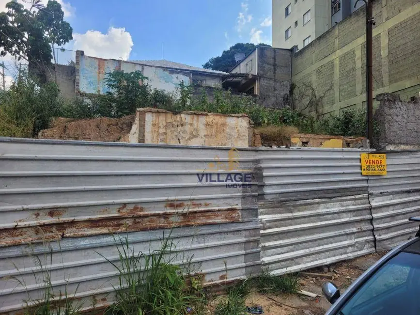 Foto 2 de Terreno / Lote à venda, 400m2 em Vila Mangalot, São Paulo - SP