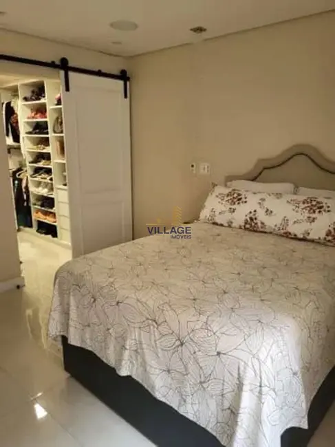 Apartamento com 3 quartos à venda, 147m2 em Aclimação, São Paulo - SP - imagem 8 Foto 8 de Apartamento com 3 quartos à venda, 147m2 em Aclimação, São Paulo - SP