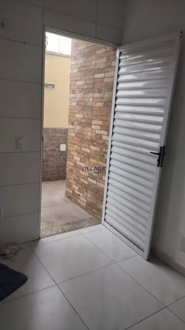 Casa com 2 quartos para alugar, 55m2 em Vila dos Remédios, São Paulo - SP - imagem 2 Foto 2 de Casa com 2 quartos para alugar, 55m2 em Vila dos Remédios, São Paulo - SP