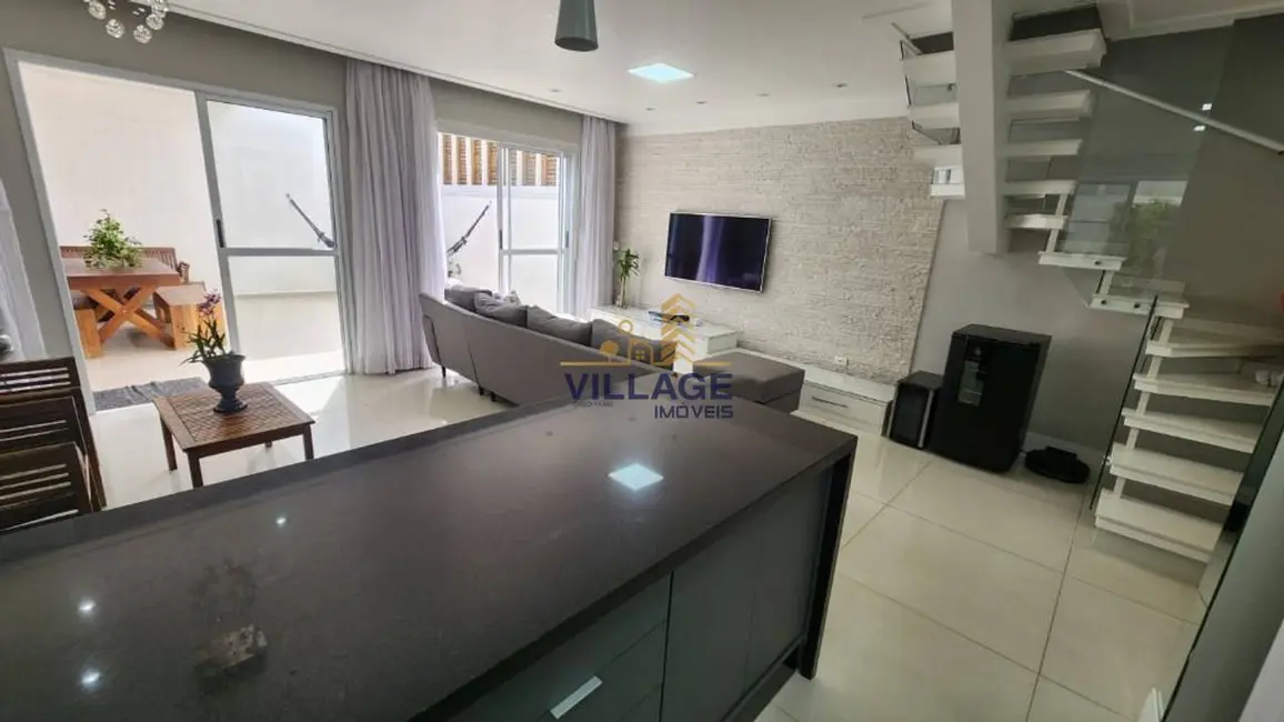 Foto 4 de Sobrado com 3 quartos à venda, 125m2 em Chácara Quiriri, Carapicuiba - SP