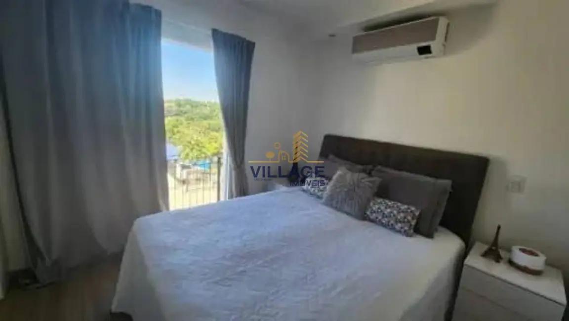 Foto 3 de Sobrado com 3 quartos à venda, 125m2 em Chácara Quiriri, Carapicuiba - SP