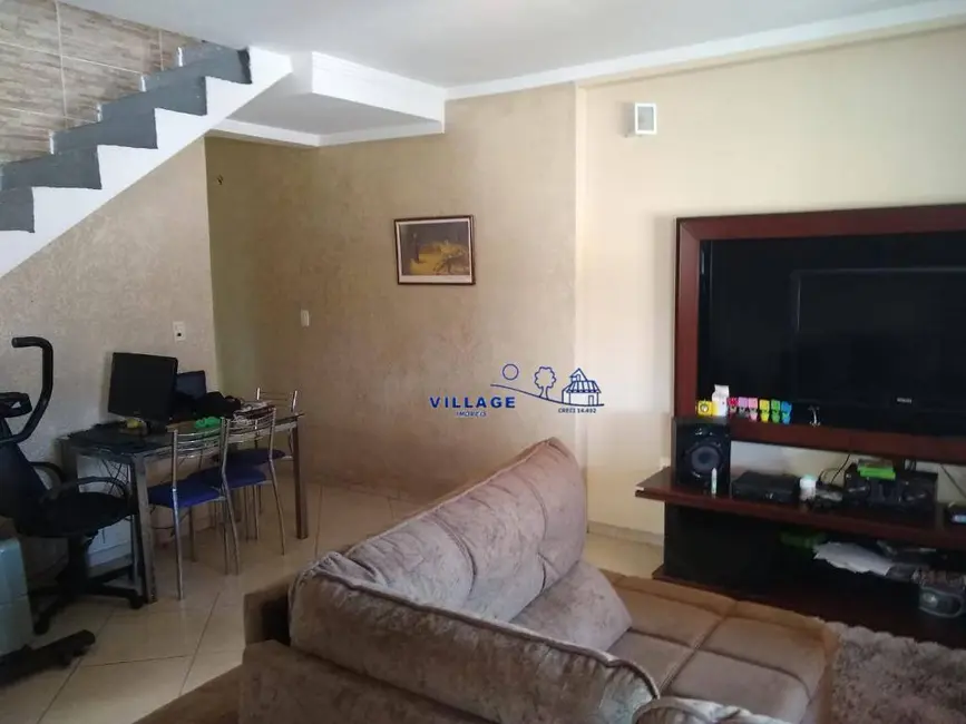 Sobrado com 4 quartos à venda, 192m2 em Jardim São Silvestre, São Paulo - SP - imagem 4 Foto 4 de Sobrado com 4 quartos à venda, 192m2 em Jardim São Silvestre, São Paulo - SP