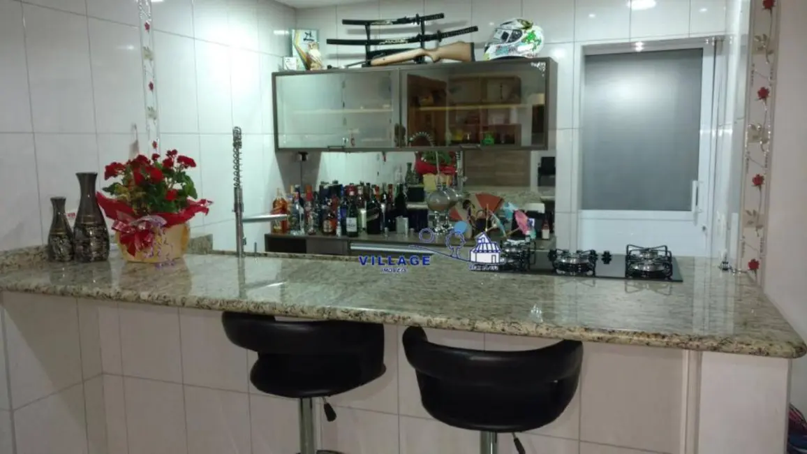 Sobrado com 3 quartos à venda, 200m2 em Vila dos Remédios, São Paulo - SP - imagem 4 Foto 4 de Sobrado com 3 quartos à venda, 200m2 em Vila dos Remédios, São Paulo - SP