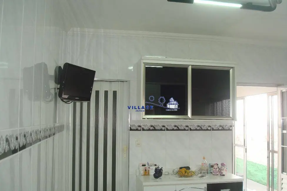 Foto 2 de Casa com 2 quartos à venda, 150m2 em Jardim Santo Elias, São Paulo - SP