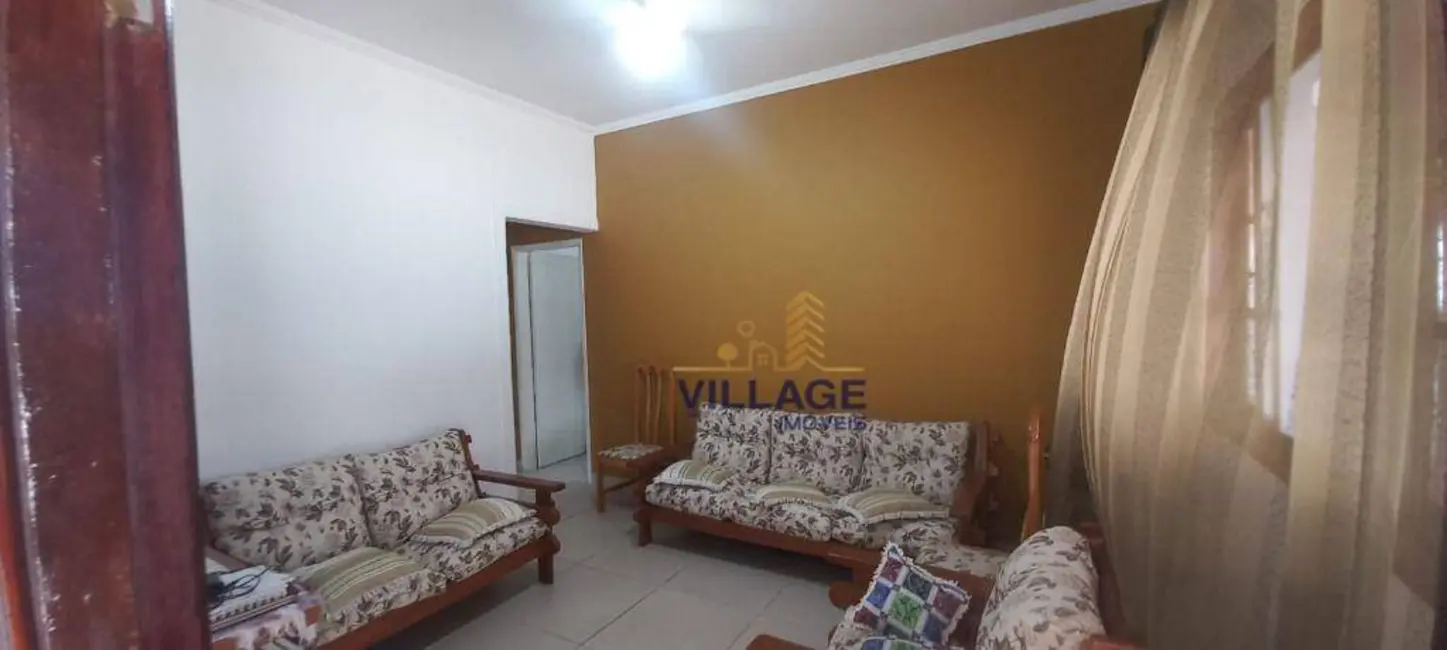 Foto 7 de Casa com 2 quartos à venda, 260m2 em Maracanã, Praia Grande - SP