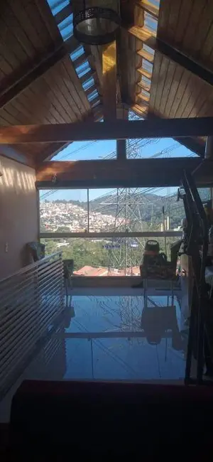 Sobrado com 2 quartos à venda, 100m2 em Conjunto Residencial Vista Verde, São Paulo - SP - imagem 2 Foto 2 de Sobrado com 2 quartos à venda, 100m2 em Conjunto Residencial Vista Verde, São Paulo - SP