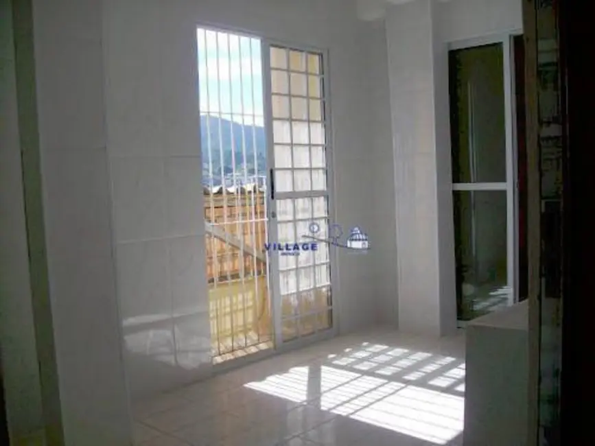 Foto 2 de Casa com 4 quartos à venda, 224m2 em Jardim Carombé, São Paulo - SP