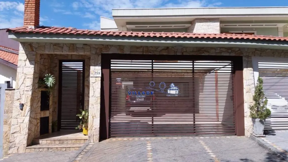 Foto 2 de Casa de Condomínio com 4 quartos à venda, 350m2 em Jardim Regina, São Paulo - SP