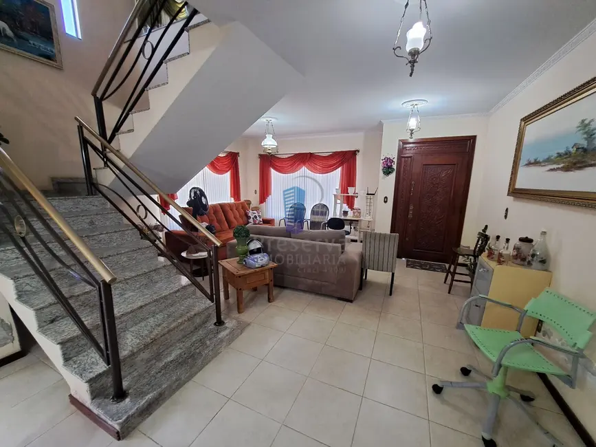 Foto 4 de Casa com 3 quartos para alugar, 435m2 em Dom Bosco, Itajai - SC