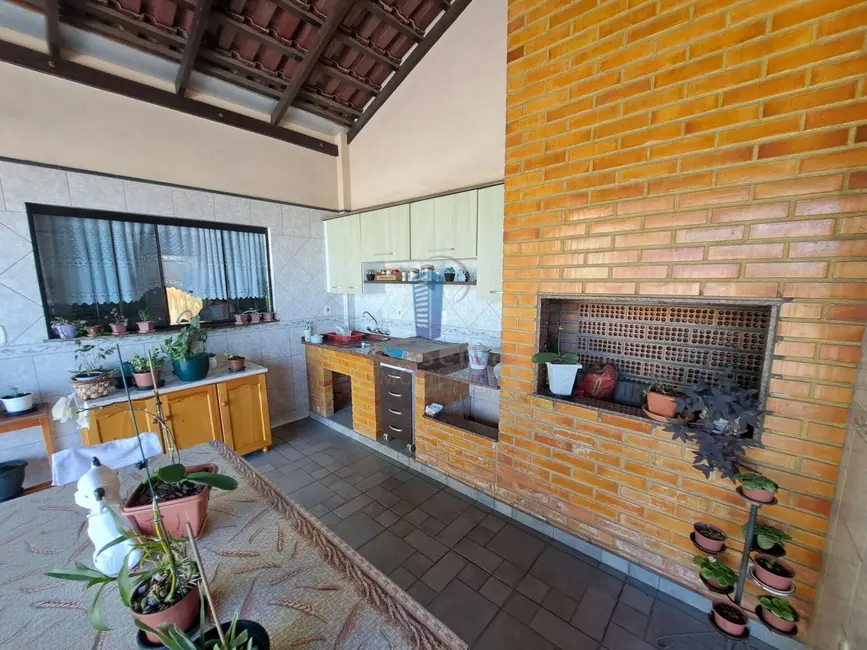 Foto 8 de Casa com 3 quartos para alugar, 435m2 em Dom Bosco, Itajai - SC