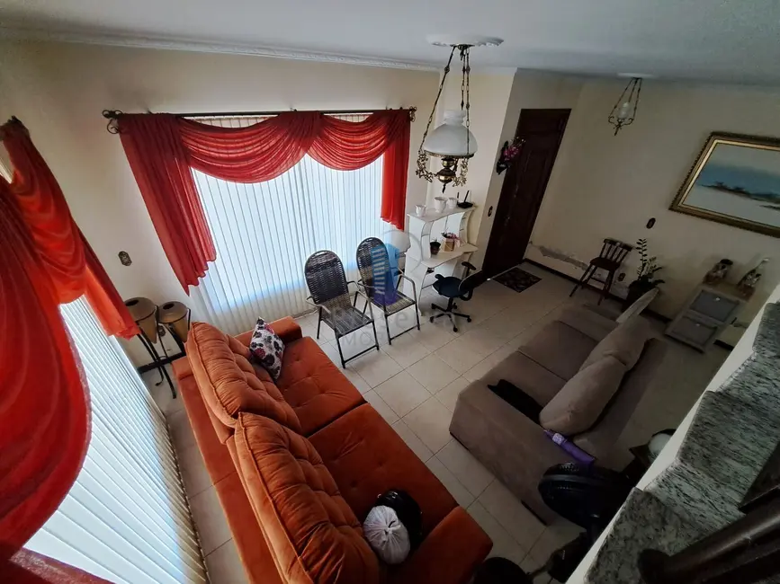 Foto 9 de Casa com 3 quartos para alugar, 435m2 em Dom Bosco, Itajai - SC