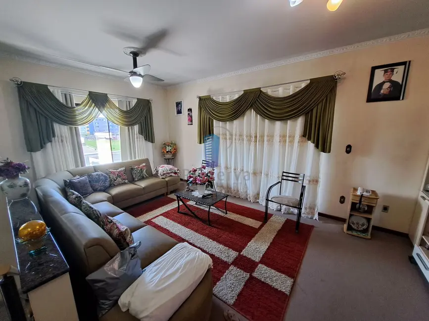 Foto 5 de Casa com 3 quartos para alugar, 435m2 em Dom Bosco, Itajai - SC