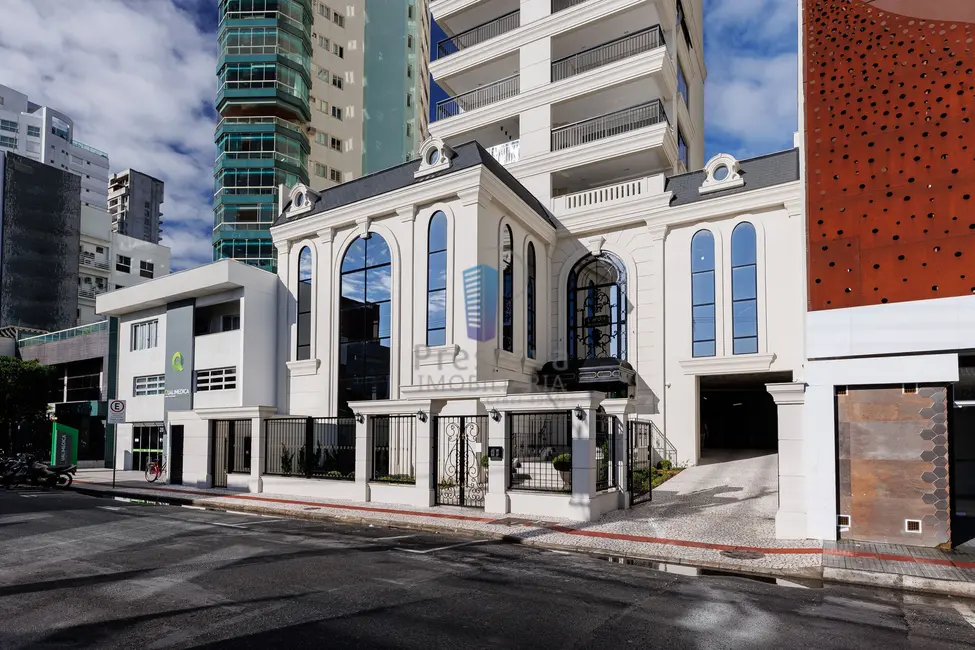 Apartamento com 4 quartos à venda, 158m2 em Centro, Itajai - SC - imagem 1 Foto 1 de Apartamento com 4 quartos à venda, 158m2 em Centro, Itajai - SC