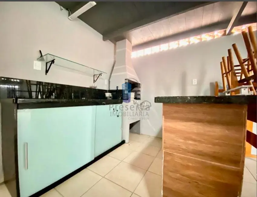 Sobrado com 4 quartos à venda, 100m2 em Murta, Itajai - SC - imagem 4 Foto 4 de Sobrado com 4 quartos à venda, 100m2 em Murta, Itajai - SC