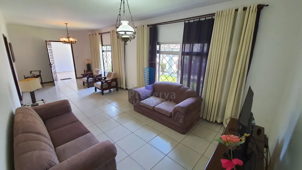 Casa com 4 quartos para alugar, 162m2 em Dom Bosco, Itajai - SC - imagem 6 Foto 6 de Casa com 4 quartos para alugar, 162m2 em Dom Bosco, Itajai - SC