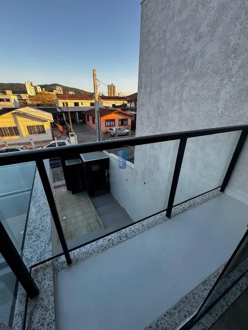 Sobrado com 3 quartos à venda, 145m2 em Dom Bosco, Itajai - SC - imagem 9 Foto 9 de Sobrado com 3 quartos à venda, 145m2 em Dom Bosco, Itajai - SC