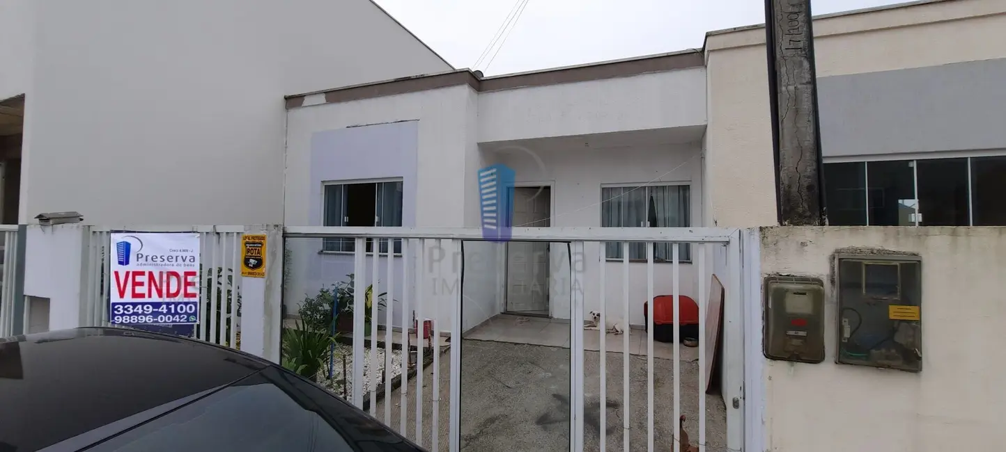 Foto 2 de Casa com 2 quartos à venda, 39m2 em Espinheiros, Itajai - SC