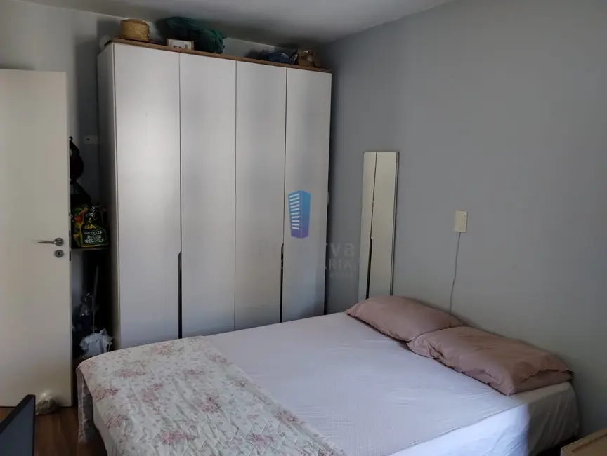 Foto 8 de Apartamento com 2 quartos à venda, 55m2 em Espinheiros, Itajai - SC