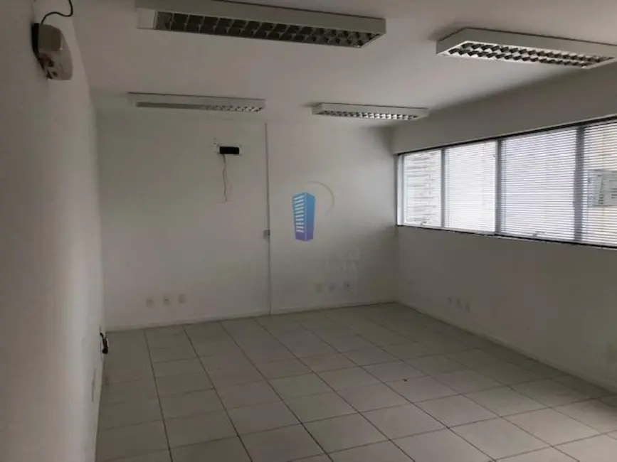 Foto 2 de Sala Comercial à venda, 32m2 em Centro, Itajai - SC