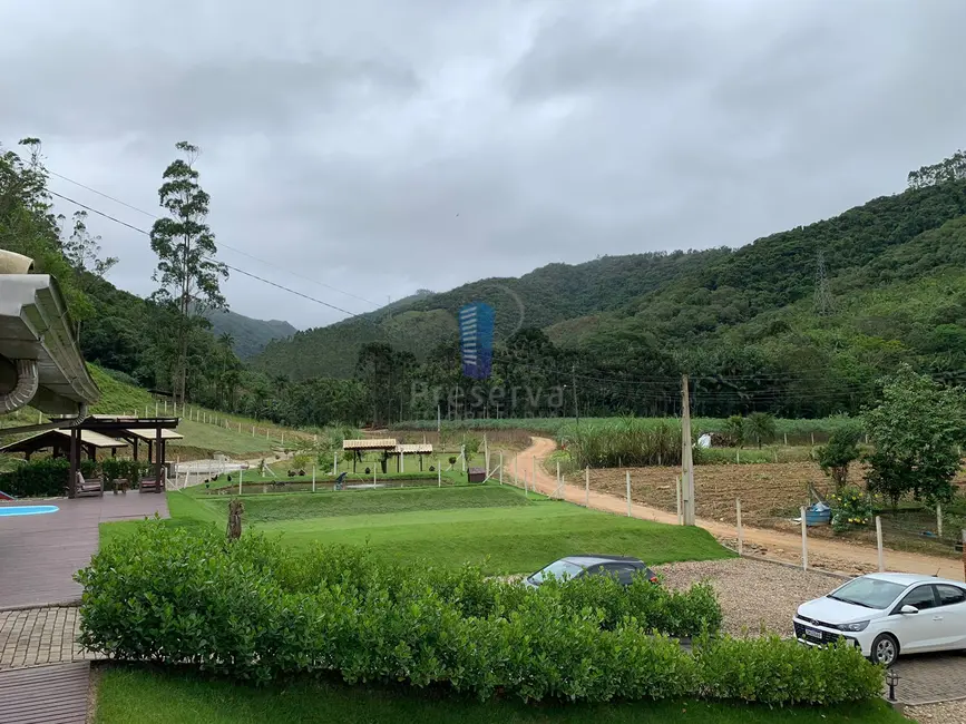 Chácara com 3 quartos à venda, 30m2 em Centro, Major Gercino - SC - imagem 4 Foto 4 de Chácara com 3 quartos à venda, 30m2 em Centro, Major Gercino - SC