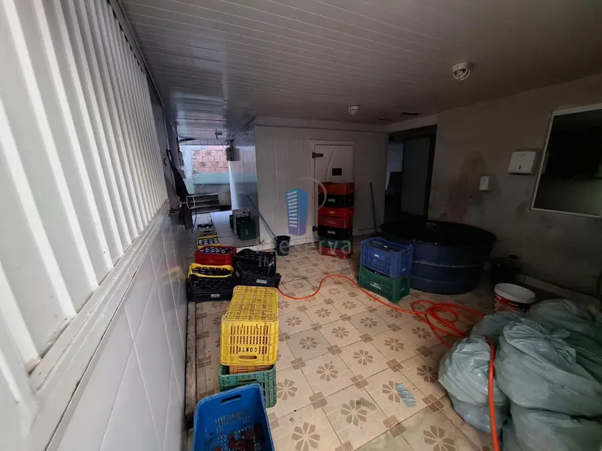 Armazém / Galpão à venda, 270m2 em São João, Itajai - SC - imagem 6 Foto 6 de Armazém / Galpão à venda, 270m2 em São João, Itajai - SC