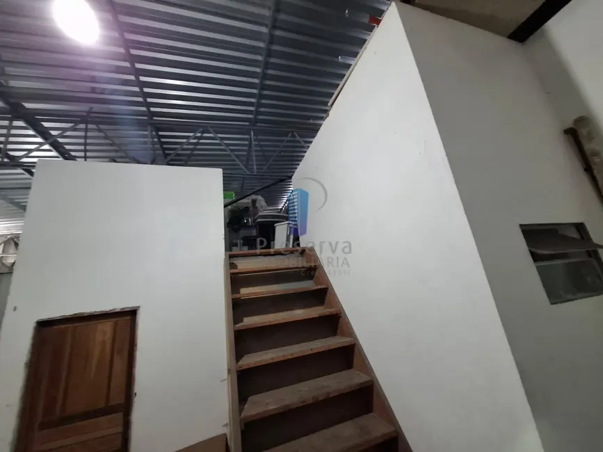 Armazém / Galpão à venda, 270m2 em São João, Itajai - SC - imagem 3 Foto 3 de Armazém / Galpão à venda, 270m2 em São João, Itajai - SC