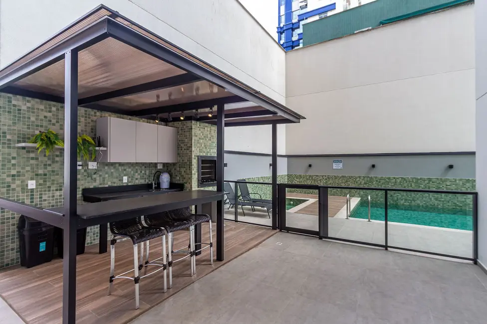Foto 2 de Apartamento com 4 quartos à venda, 136m2 em Pioneiros, Balneario Camboriu - SC