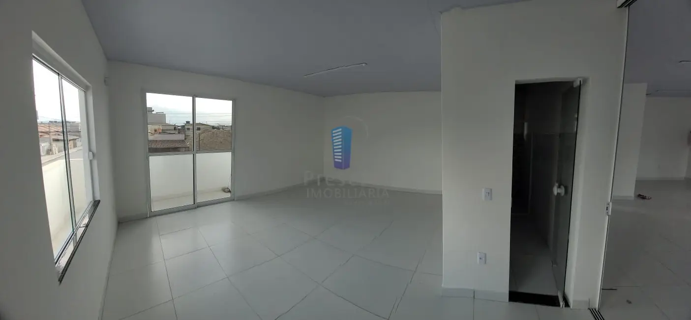 Foto 2 de Sala Comercial para alugar, 90m2 em Espinheiros, Itajai - SC