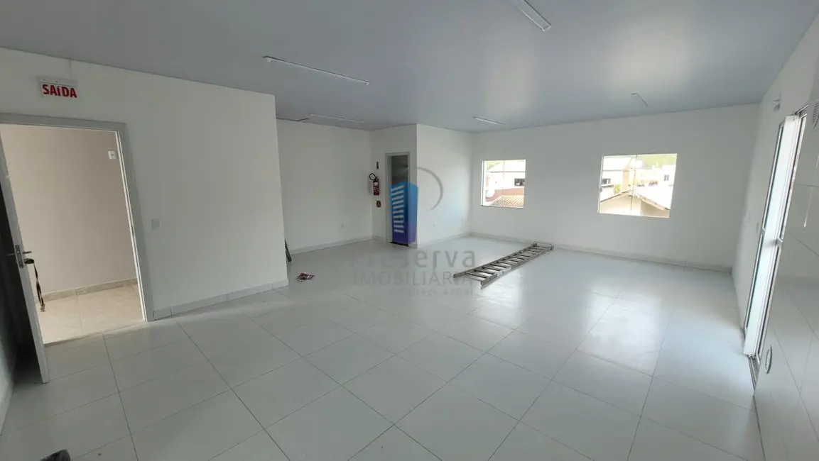 Foto 3 de Sala Comercial para alugar, 90m2 em Espinheiros, Itajai - SC