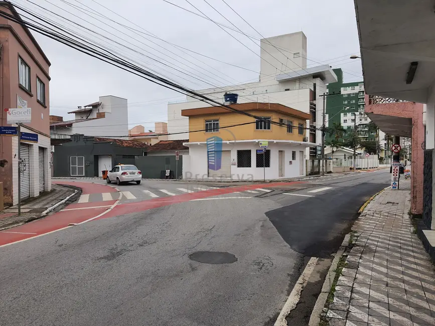 Foto 2 de Prédio Inteiro com 5 quartos à venda, 316m2 em Centro, Itajai - SC