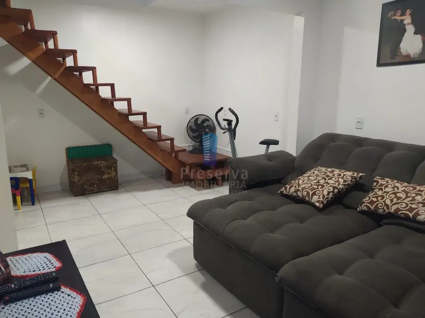 Casa com 2 quartos à venda, 200m2 em Espinheiros, Itajai - SC - imagem 9 Foto 9 de Casa com 2 quartos à venda, 200m2 em Espinheiros, Itajai - SC