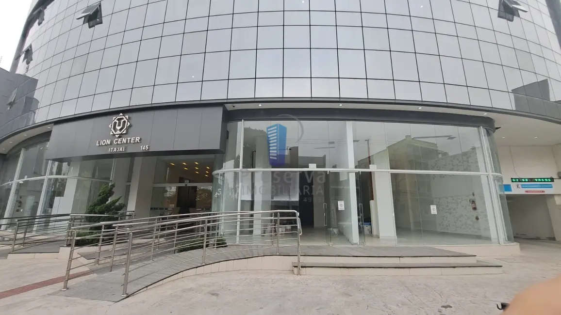 Sala Comercial à venda, 169m2 em Centro, Itajai - SC - imagem 4 Foto 4 de Sala Comercial à venda, 169m2 em Centro, Itajai - SC