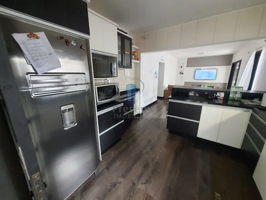 Foto 1 de Casa com 3 quartos para alugar, 120m2 em São João, Itajai - SC