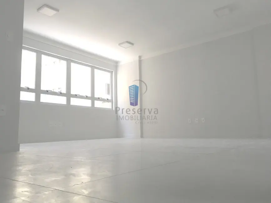 Foto 1 de Sala Comercial à venda, 33m2 em Centro, Itajai - SC